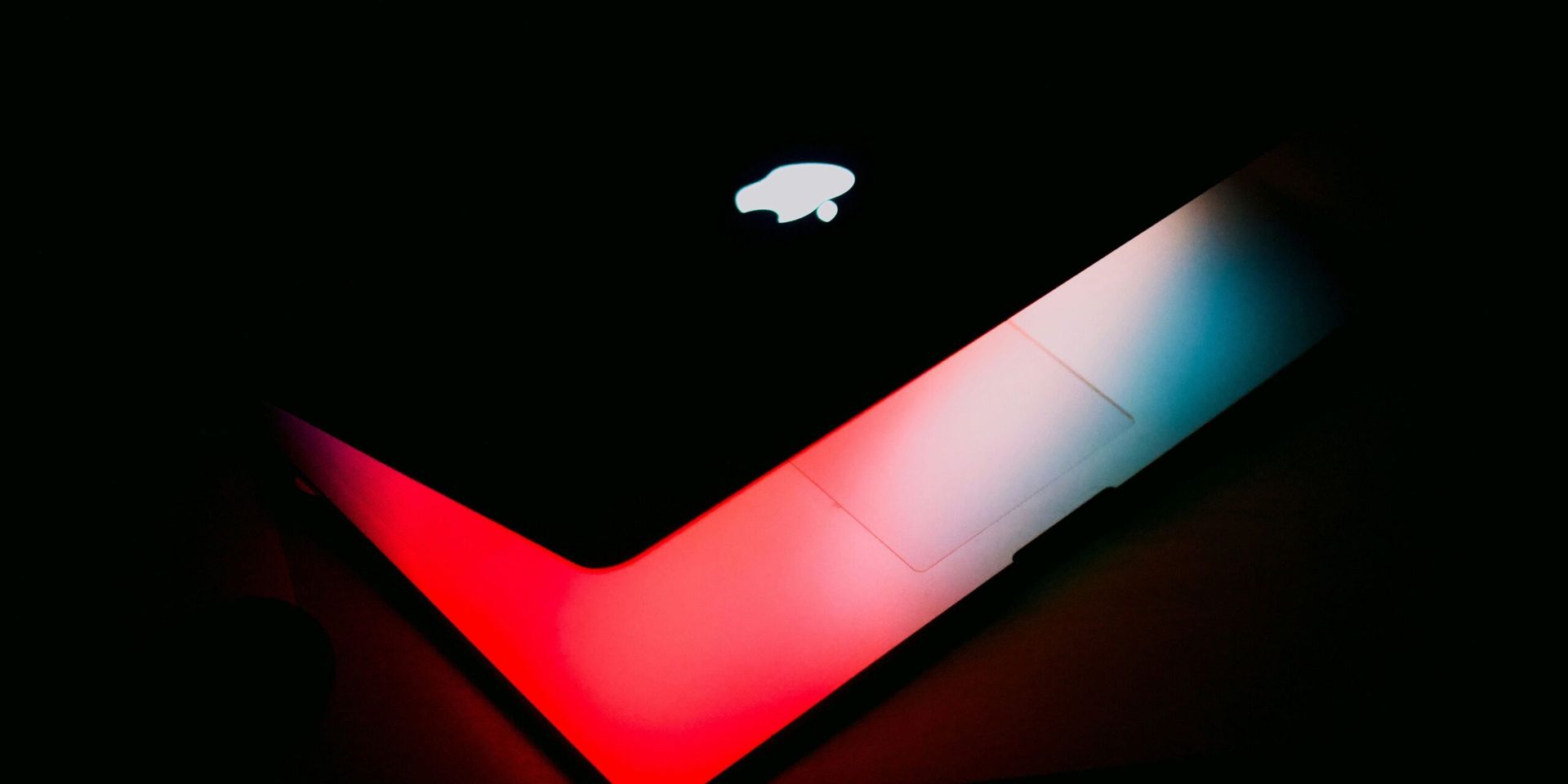 Trump Threatens Apple with 25% Tariff Over Overseas iPhone Production