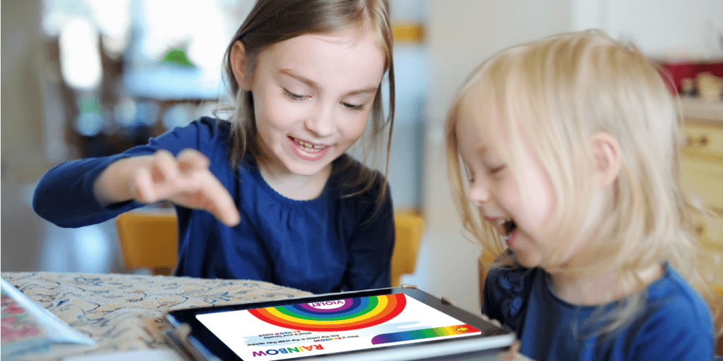 Silly Spin Colors: The Perfect First Learning App by Learning Giraffe