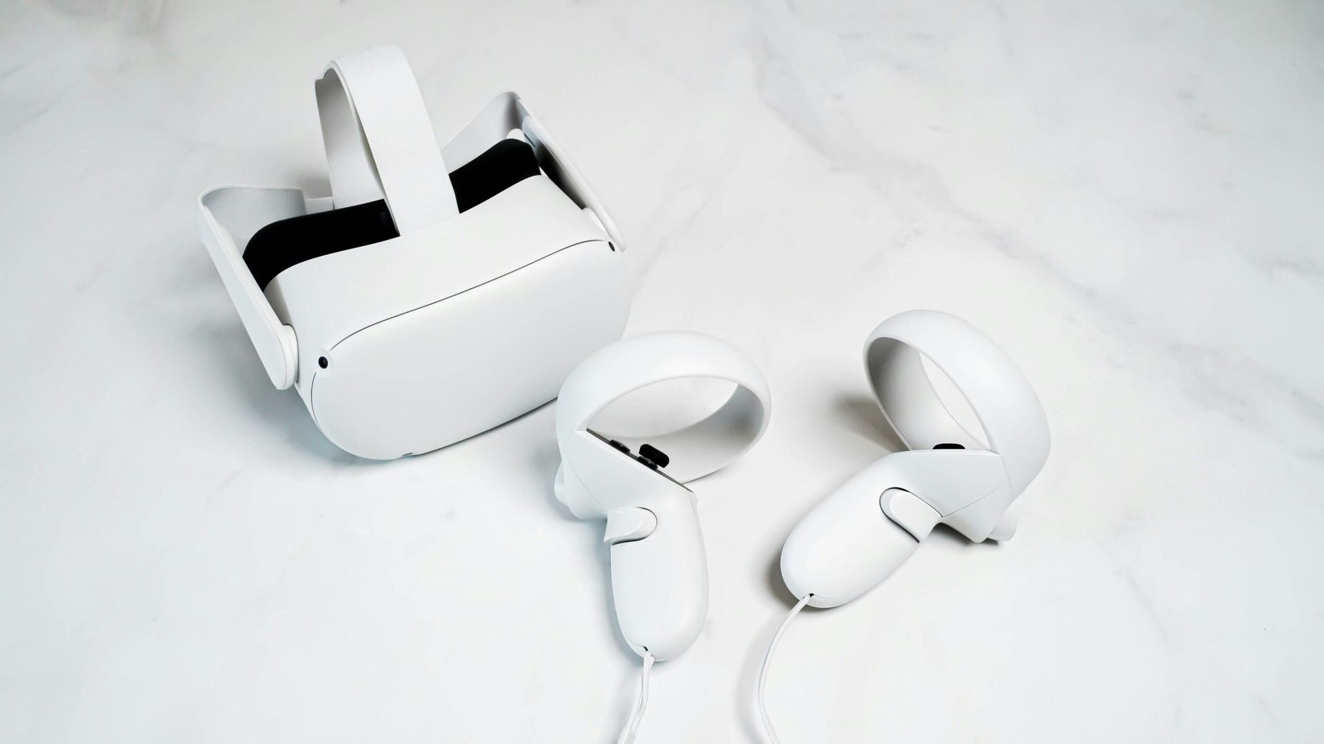 Apple Unveils Groundbreaking AR Headset – A New Era of Augmented Reality