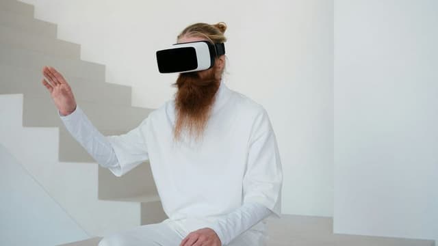 Meta Expands Metaverse with New Virtual Reality Social Space