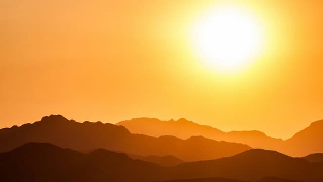 Record-Breaking Heatwave Grips the Nation