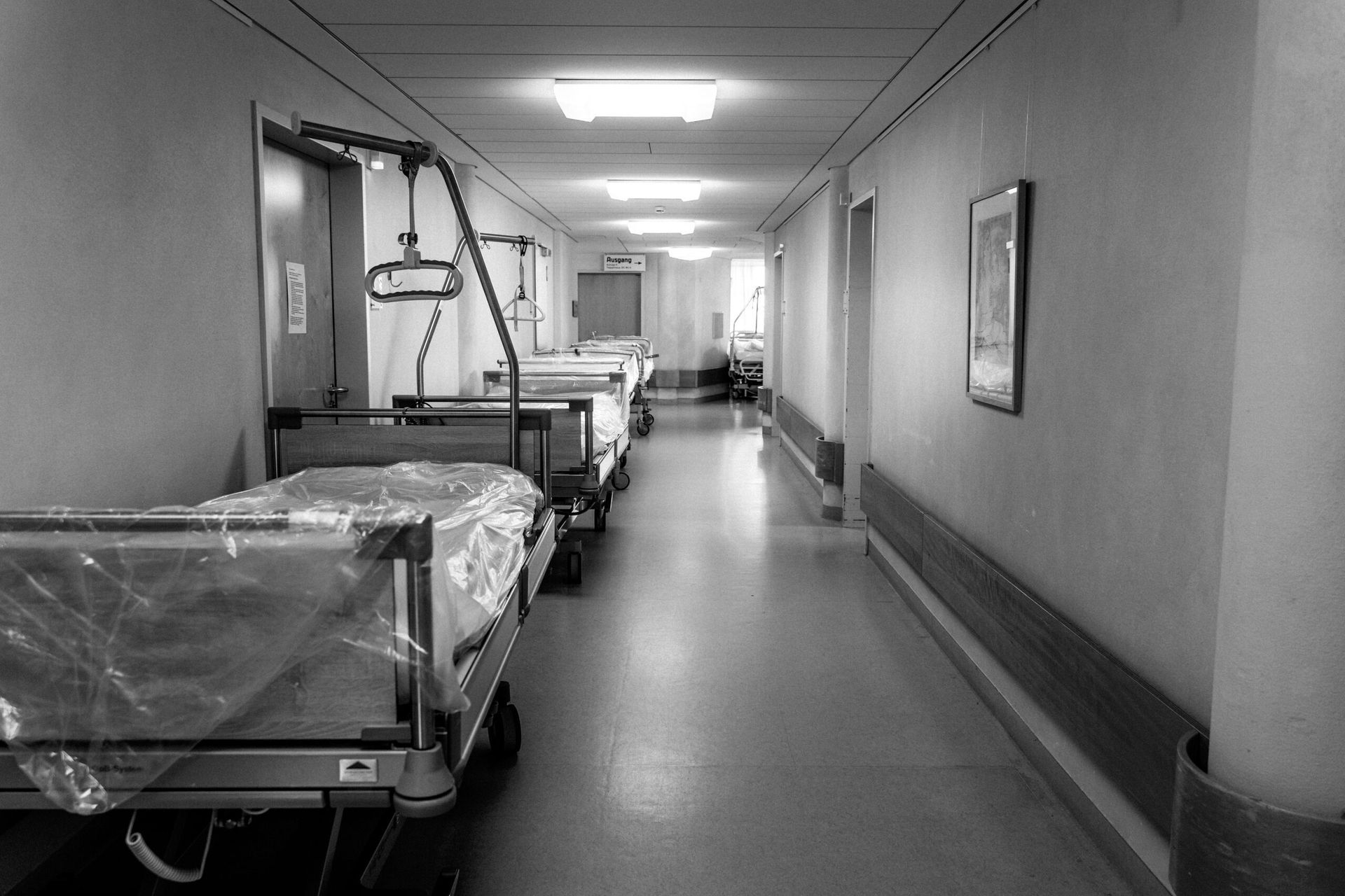 COVID-19 Hospitalizations Climb Sharply as U.S. Enters Fall Season