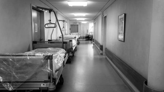 COVID-19 Hospitalizations Climb Sharply as U.S. Enters Fall Season