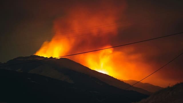 Southern California Wildfires Prompt Mass Evacuations
