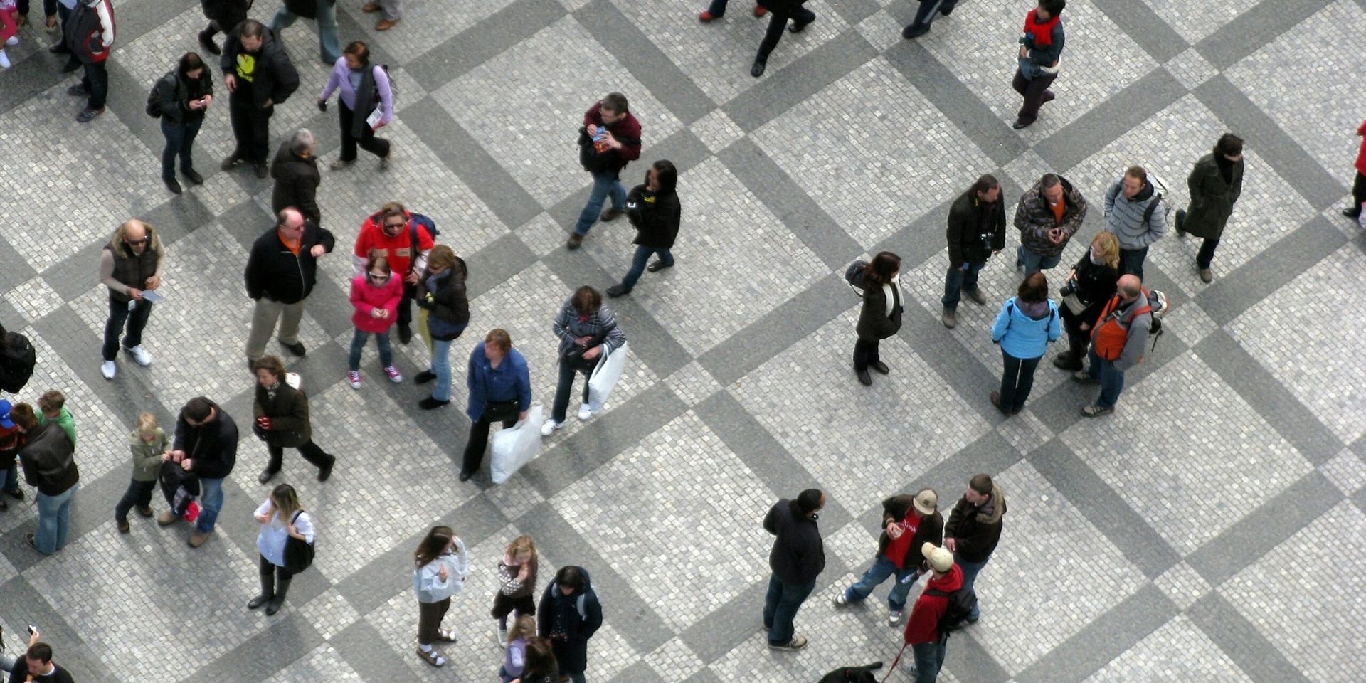 U.S. Job Market Surpasses Expectations, Boosting Economic Confidence