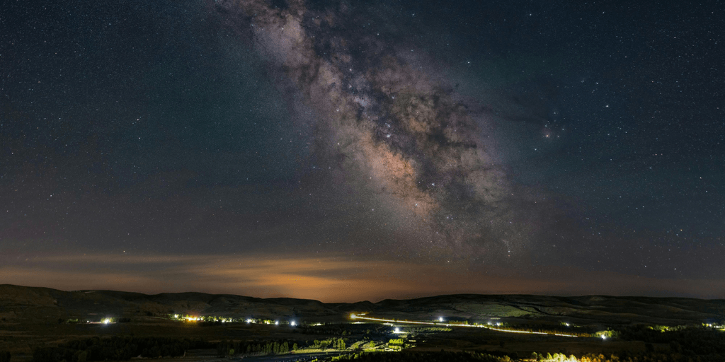 Meteor Over Ohio and Unseasonal Western Heat Wave Mark March 18, 2026