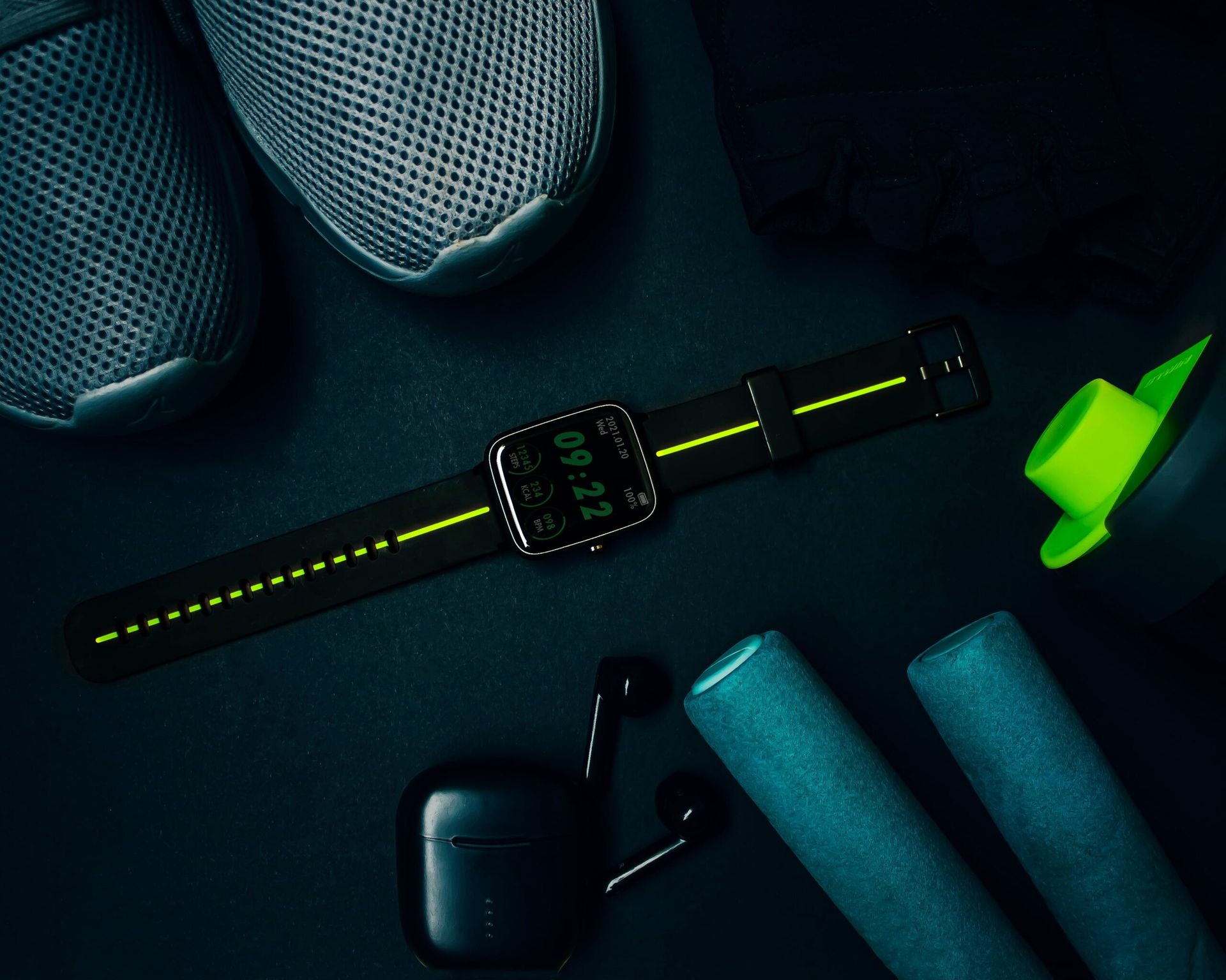 WHOOP Launches WHOOP 5.0 and WHOOP MG: Advanced Wearables for Health Optimization
