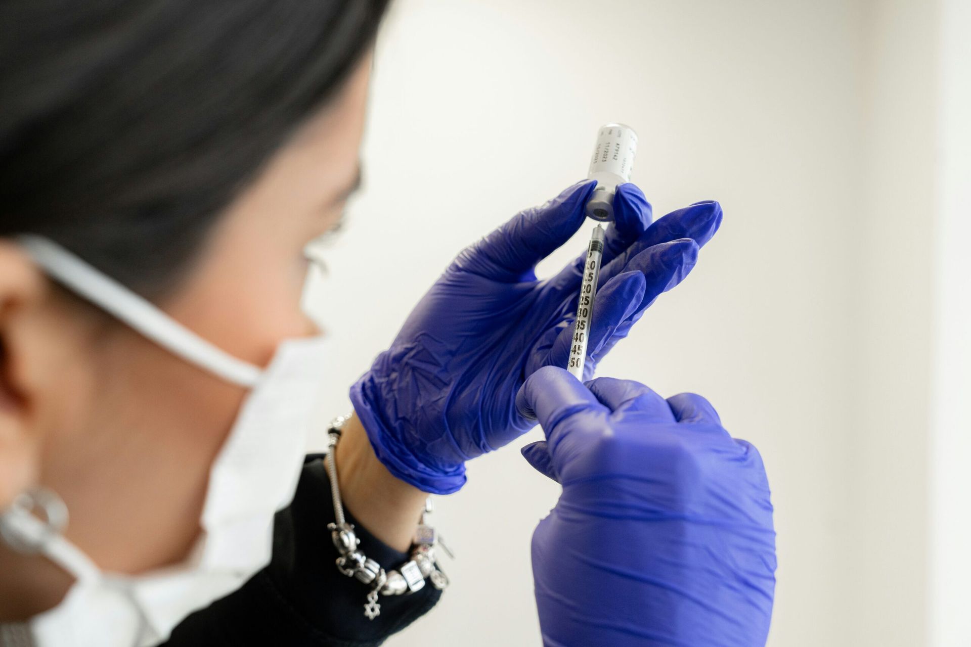 First Human Trials Begin for Universal Flu Vaccine Showing Promising Early Results