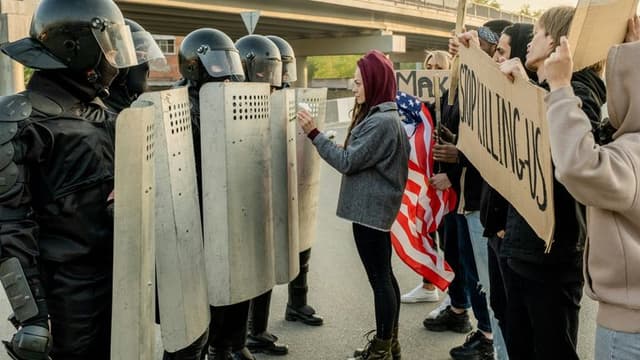 ‘No Kings Day’ Protests Challenge Presidential Military Parade in Washington