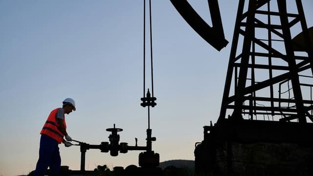 U.S. Imposes Sanctions on Russian Energy Sector