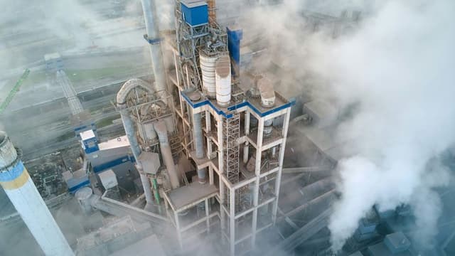 Breakthrough in Climate Engineering: First Successful Large-Scale Carbon Capture Plant Comes Online