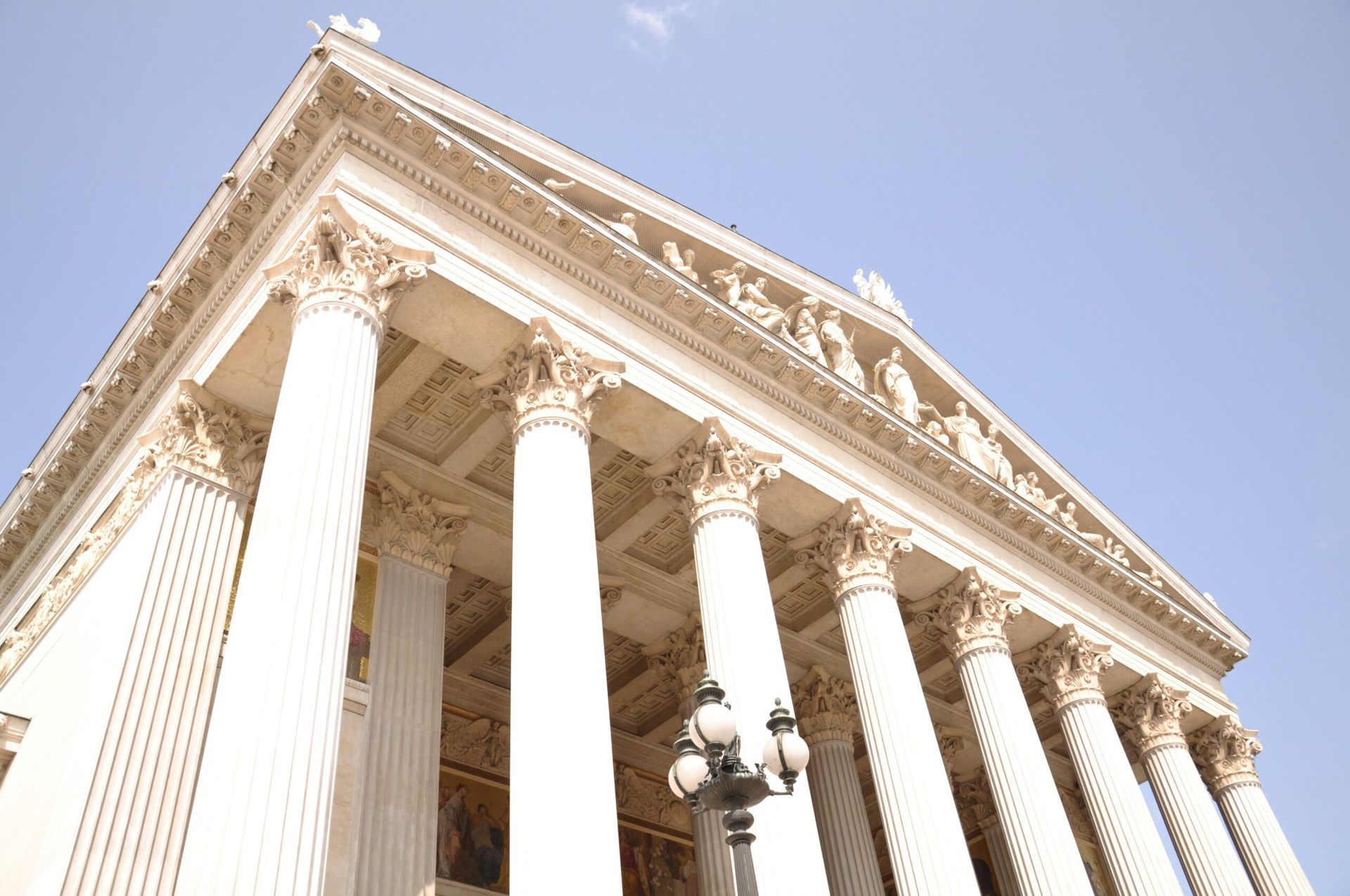 Supreme Court Split on Limits to Birthright Citizenship and Executive Power