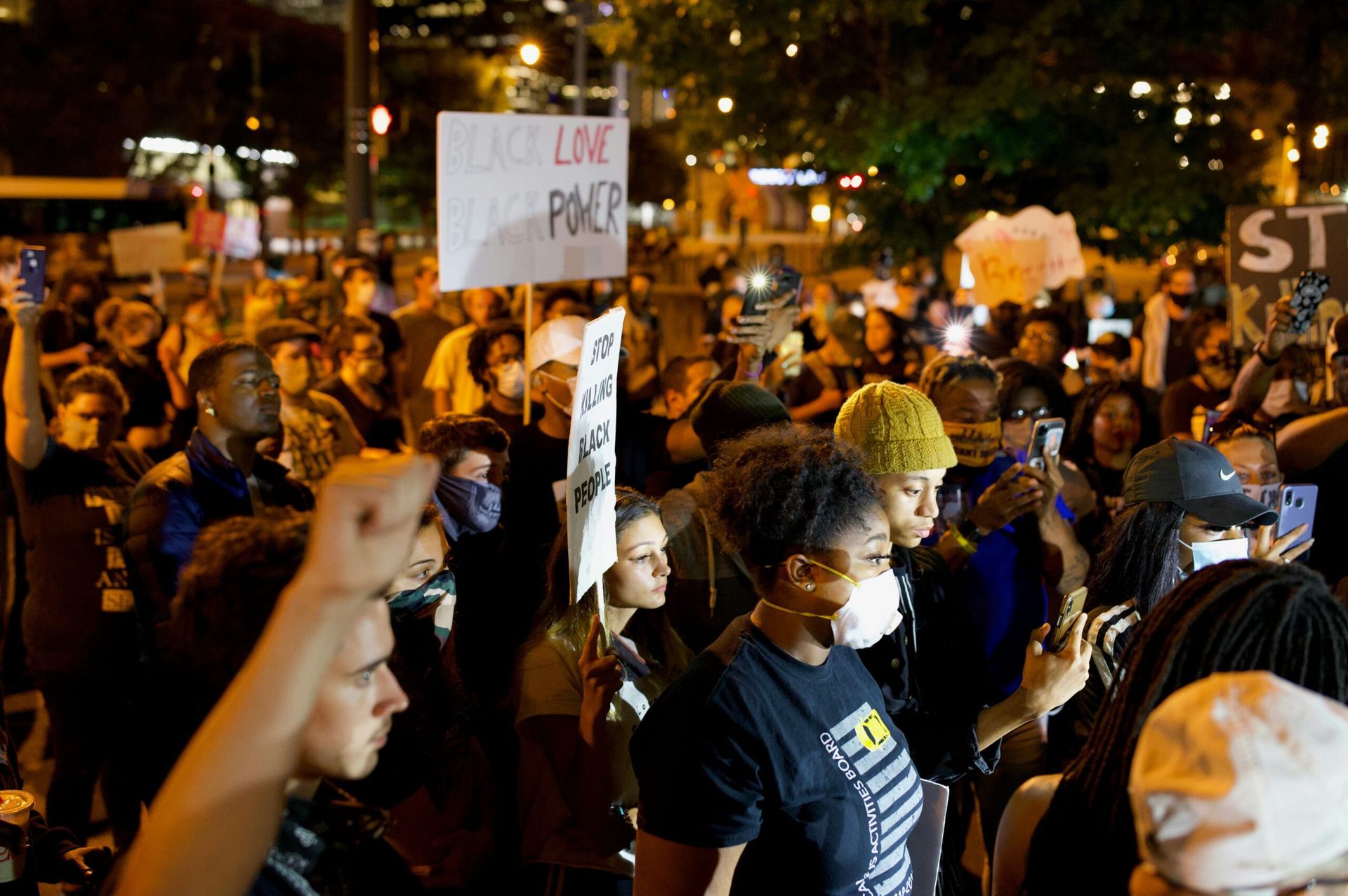 Tensions Rise as Chicago Protest Against Police Violence Escalates