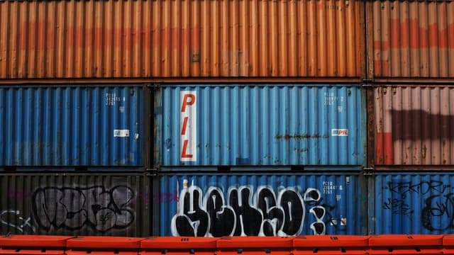 Trump’s “Liberation Day” Tariff Plan Triggers Market Slide and Trade War Fears