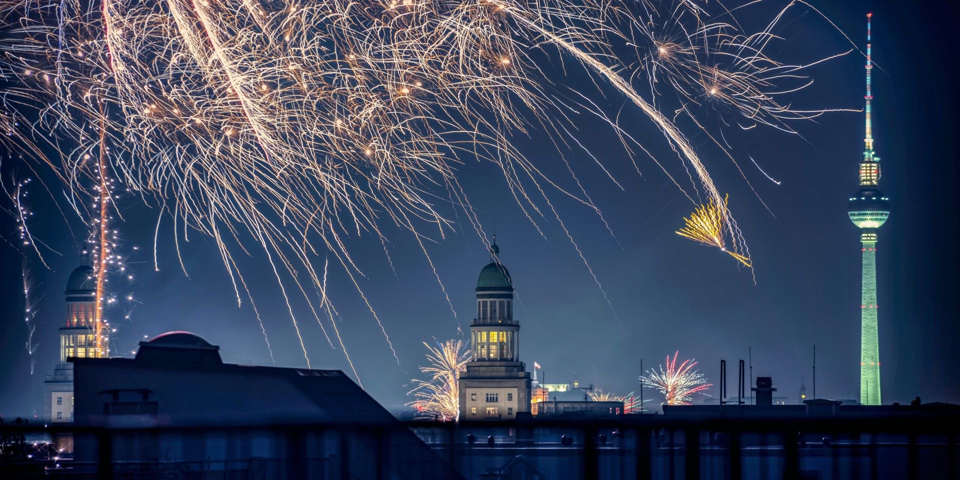 U.S. Cities Celebrate Independence Day with Spectacular Fireworks and Live Performances