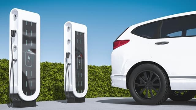 Rivian Expands Electric Vehicle Portfolio with New R1T SUV and R1S Pickup