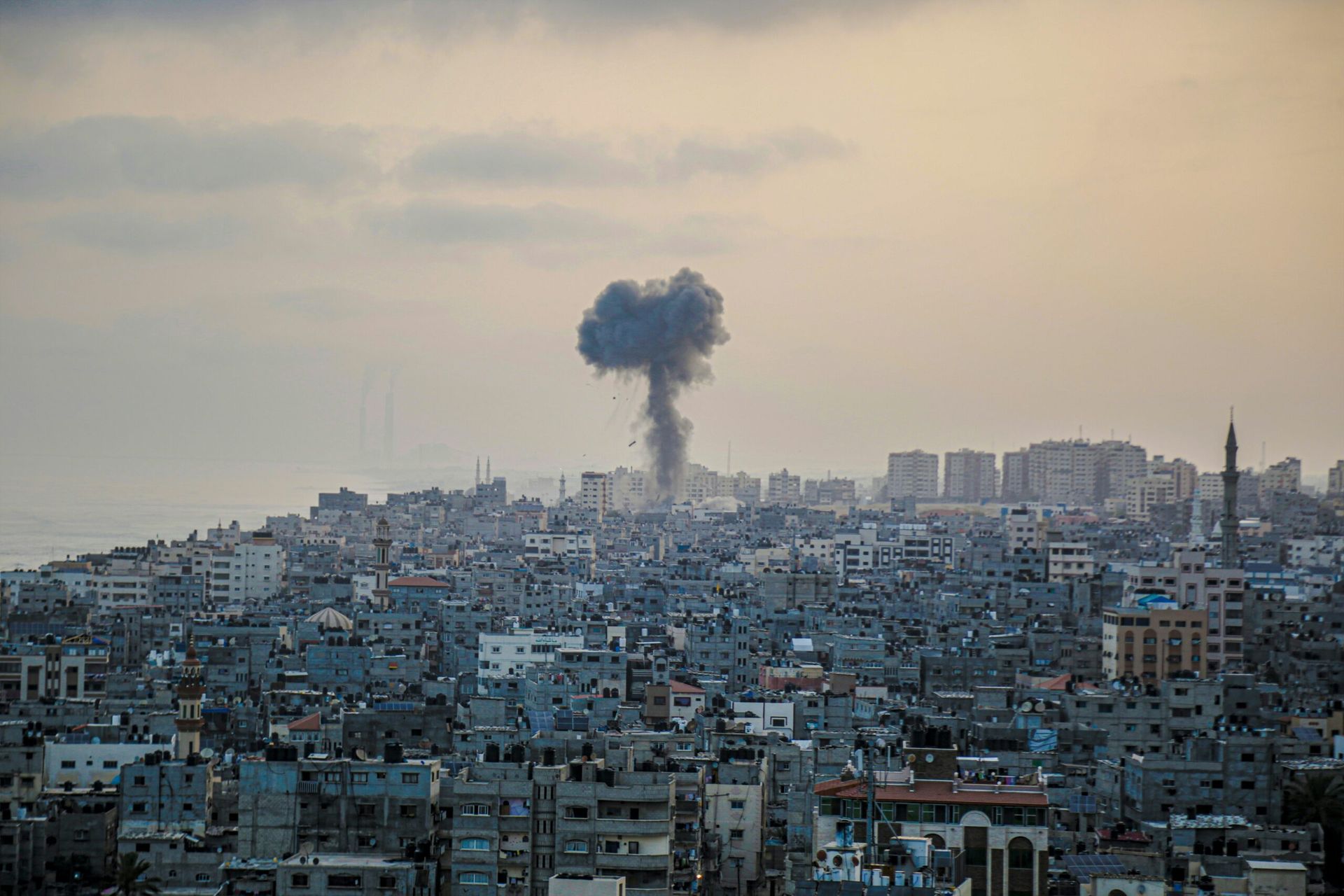 Trump Hosts Netanyahu Amid Gaza Ceasefire Negotiations