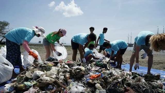 U.S. Joins Global Coalition to Combat Plastic Pollution