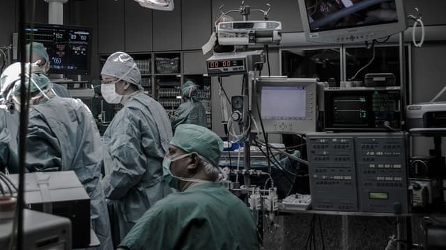 MedTech Stocks Slip as U.S. Launches Import Probe into Medical Devices
