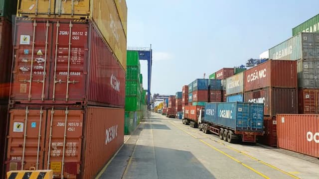 U.S. and China Engage in High-Stakes Trade Negotiations