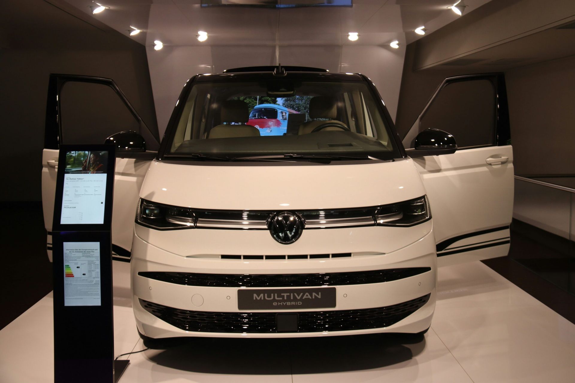 Rivian Expands EV Lineup with the Launch of the R1V: An All-Electric Van for Commercial Use