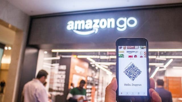Amazon Launches AI-Powered Retail Assistant for Small Businesses