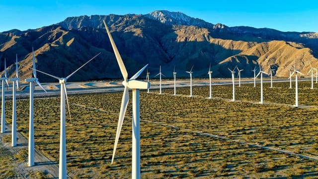 U.S. Power‑Plant Boom Driven Almost Entirely by Renewables