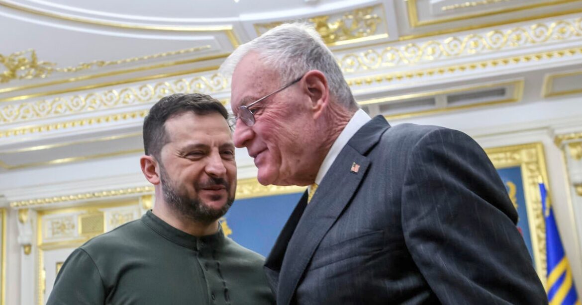 Keith kellogg compares ukraine intel pause to sudden rough wake up